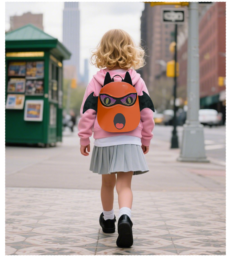 Devil Wings Horns APP Controlled Glowing Eyes Practical Compact Casual Sports Backpack with Childlike Innocence Multiple Colors（images 12）